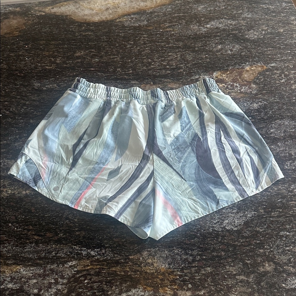 Calia by Carrie Underwood Infinity Run Short - Picture 3 of 16